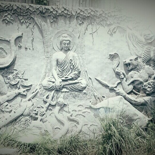 đắp tượng phật bằng xi măng tại Nghệ An