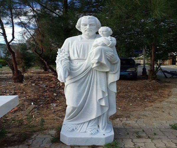 cơ sở đắp tượng công giáo